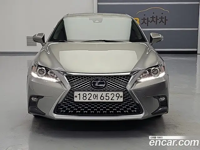 Lexus CT200h 2020 1.8 автомат (гидро), миниатюра 2