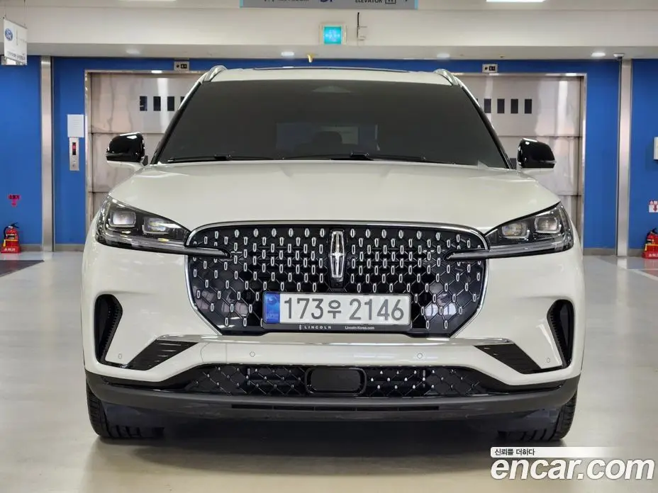 Lincoln Aviator 2024 3.0 автомат (гидро), фото 3 Lincoln Aviator 2024 3.0 автомат (гидро), фото 3