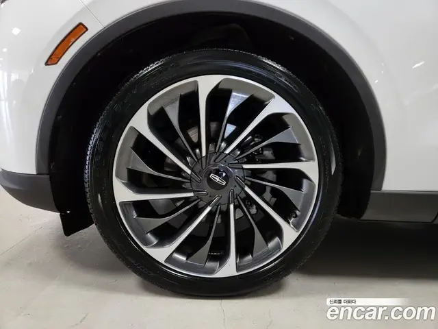 Lincoln Aviator 2024 3.0 автомат (гидро), миниатюра 5 Lincoln Aviator 2024 3.0 автомат (гидро), миниатюра 5