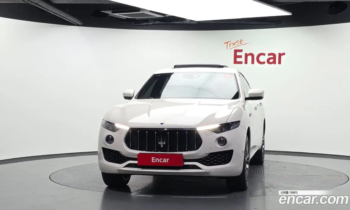 Maserati Levante 2017 3.0 автомат (гидро), фото 3 Maserati Levante 2017 3.0 автомат (гидро), фото 3