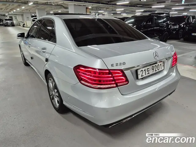 Mercedes-Benz E-Class 2013 2.1 автомат (гидро), миниатюра 2 Mercedes-Benz E-Class 2013 2.1 автомат (гидро), миниатюра 2