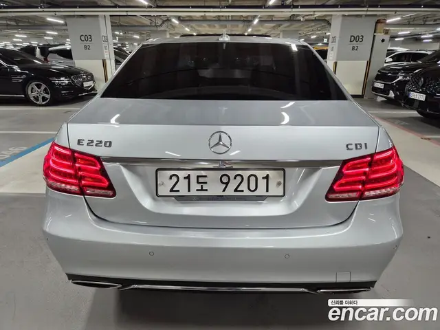 Mercedes-Benz E-Class 2013 2.1 автомат (гидро), миниатюра 4 Mercedes-Benz E-Class 2013 2.1 автомат (гидро), миниатюра 4