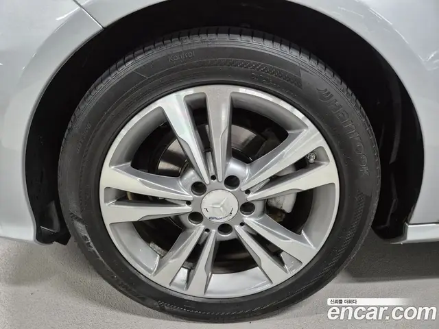 Mercedes-Benz E-Class 2013 2.1 автомат (гидро), миниатюра 5 Mercedes-Benz E-Class 2013 2.1 автомат (гидро), миниатюра 5