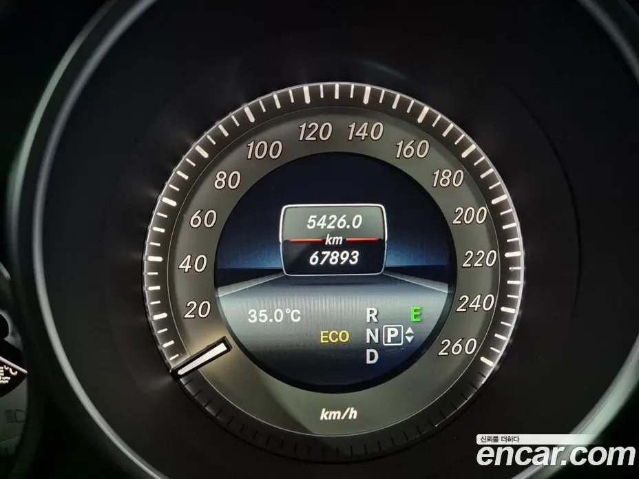 Mercedes-Benz E-Class 2013 2.1 автомат (гидро), фото 8 Mercedes-Benz E-Class 2013 2.1 автомат (гидро), фото 8