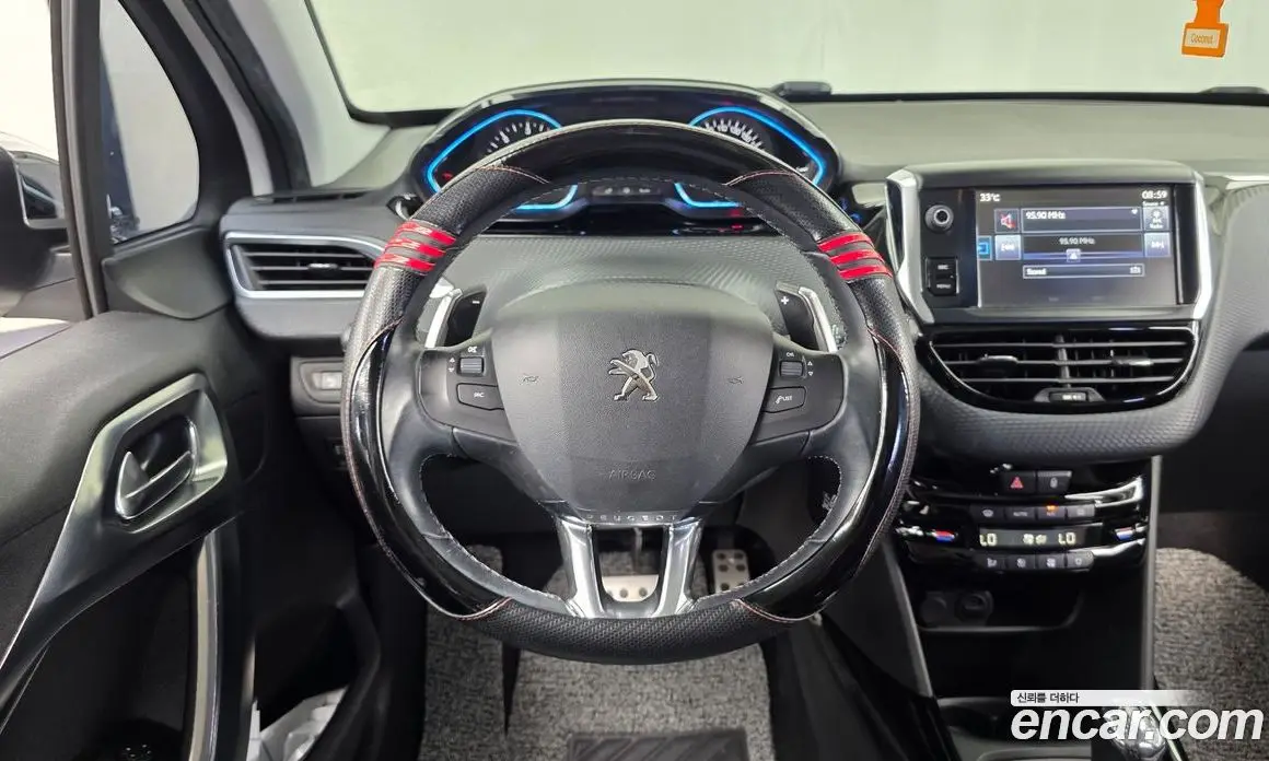 Peugeot 2008 2016 1.6 автомат (гидро), фото 13