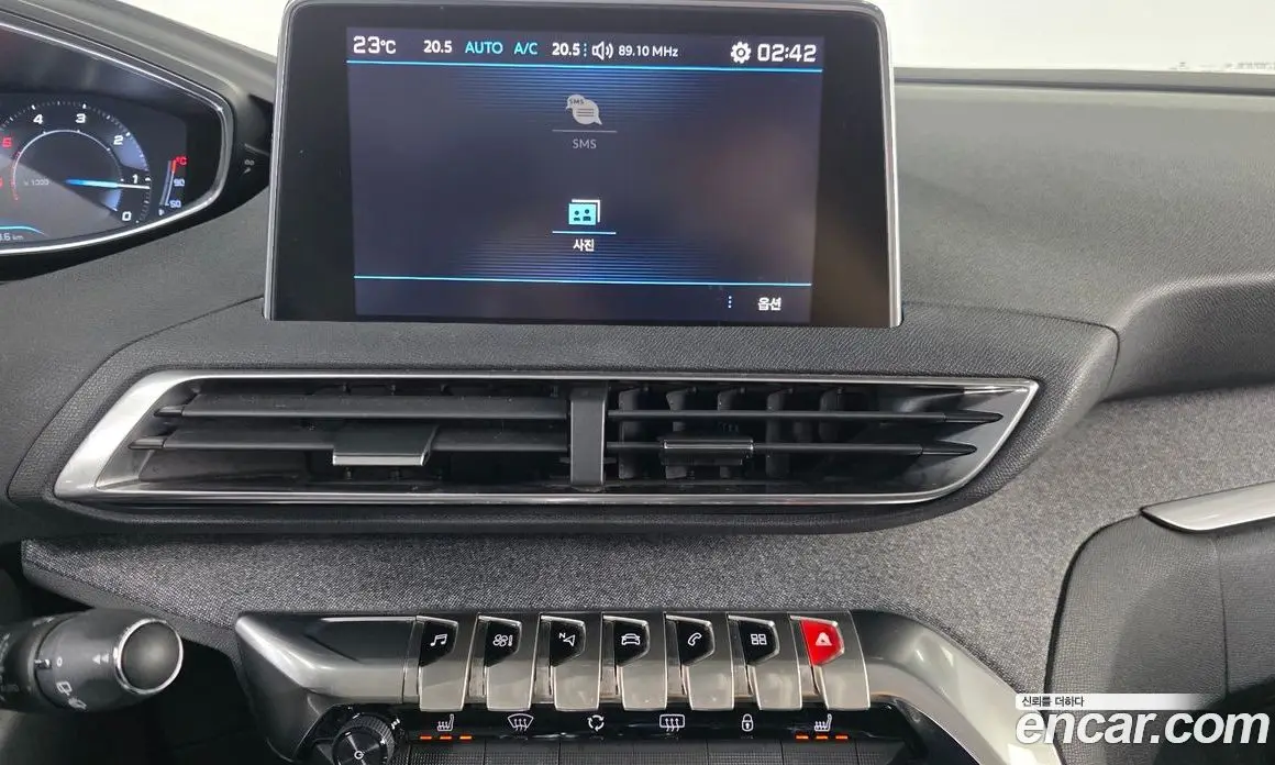 Peugeot 3008 2017 1.6 автомат (гидро), фото 14 Peugeot 3008 2017 1.6 автомат (гидро), фото 14