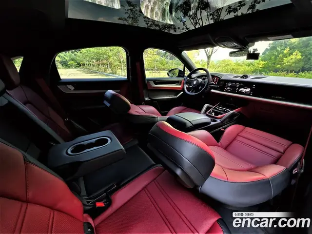 Porsche Cayenne 2023 3.0 автомат (гидро), миниатюра 10