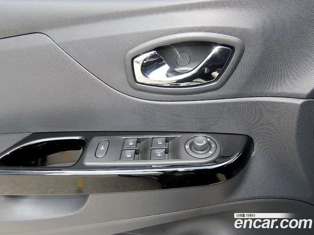 Renault (Samsung) QM3 2015 1.5 автомат (гидро), миниатюра 11