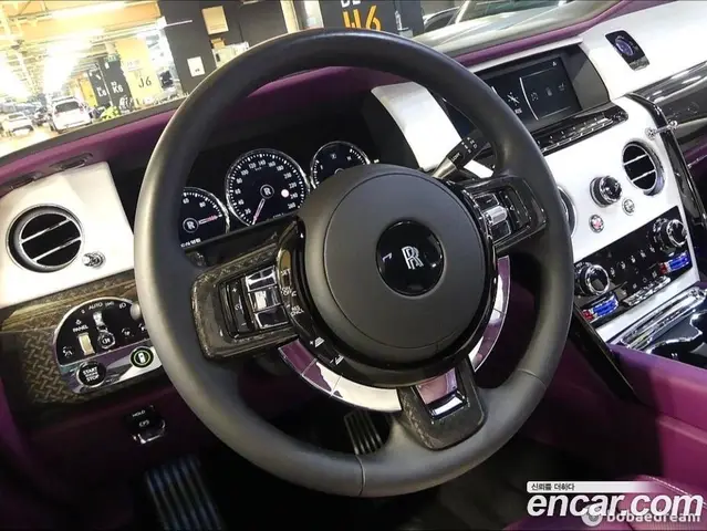 Rolls-Royce Cullinan 2023 6.7 автомат (гидро), миниатюра 4