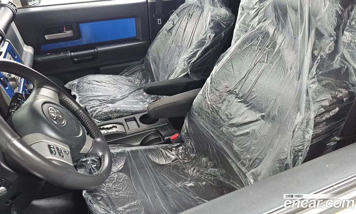 Toyota FJ Cruiser 2007 4.0 автомат (гидро), фото 18 Toyota FJ Cruiser 2007 4.0 автомат (гидро), фото 18