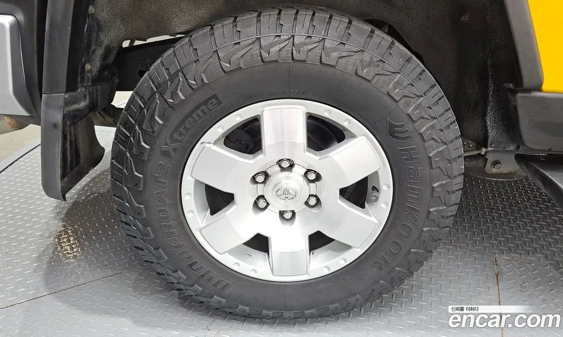 Toyota FJ Cruiser 2007 4.0 автомат (гидро), фото 5 Toyota FJ Cruiser 2007 4.0 автомат (гидро), фото 5
