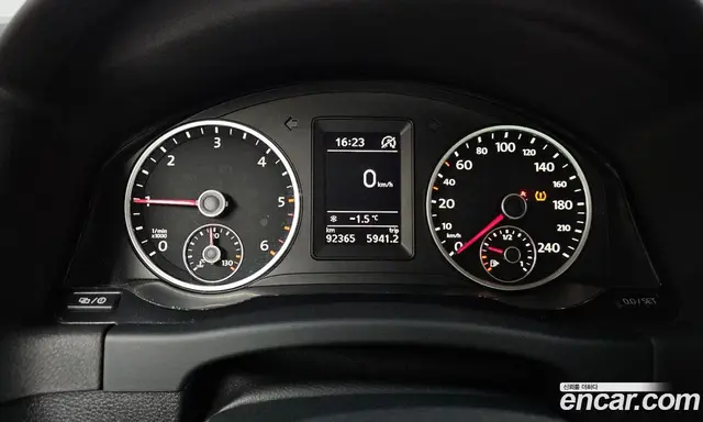 Volkswagen Tiguan 2013 2.0 автомат (гидро), миниатюра 8