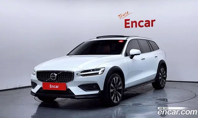 Volvo V60, 2024, 19 694 км