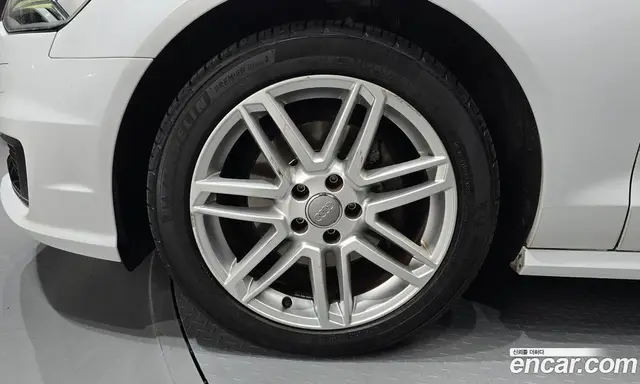 Audi A6 2016 2.0 автомат (гидро), миниатюра 5 Audi A6 2016 2.0 автомат (гидро), миниатюра 5