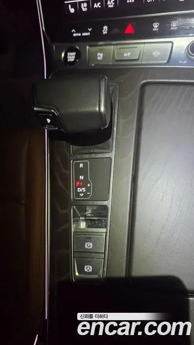 Audi A6 2023 2.0 автомат (гидро), фото 9