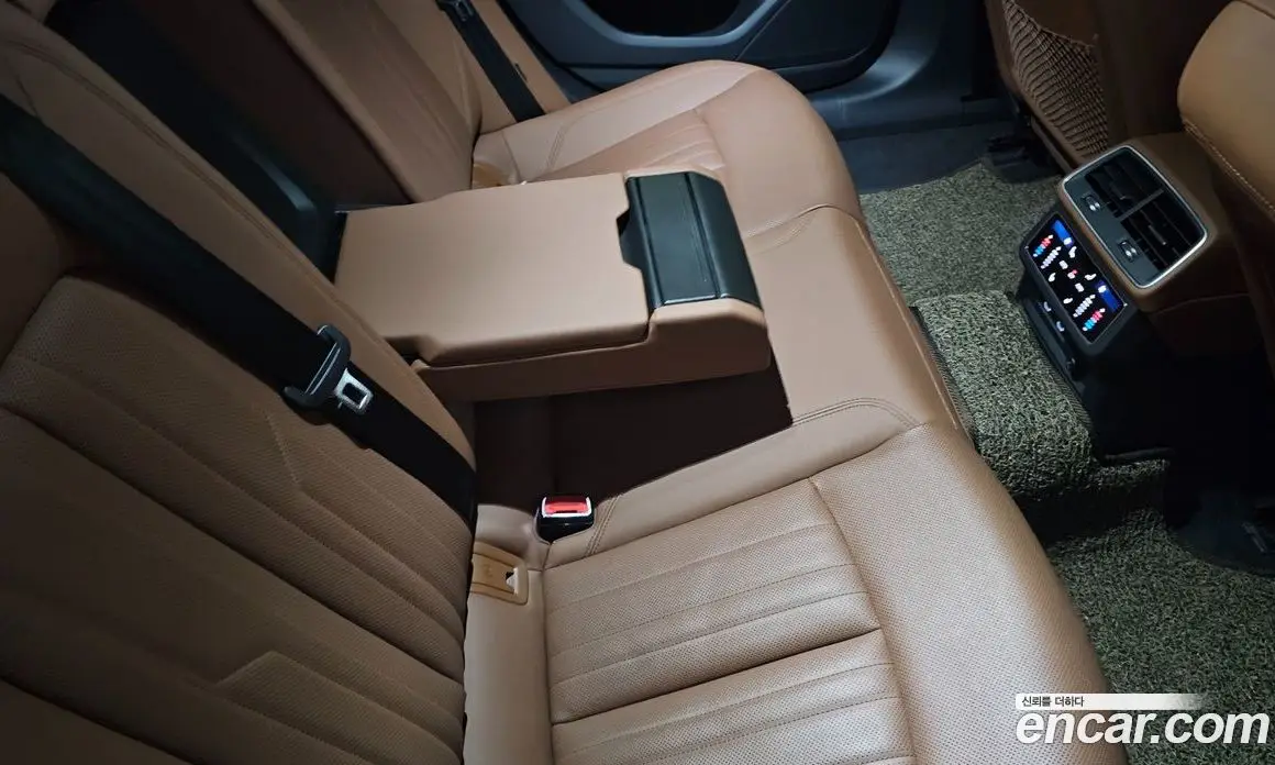 Audi A6 2023 2.0 автомат (гидро), фото 10