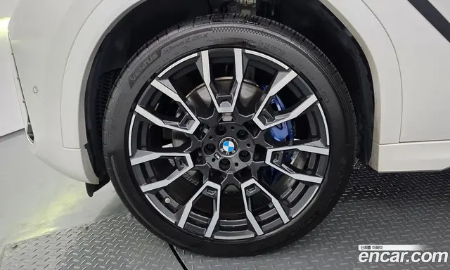 BMW X6 2023 3.0 автомат (гидро), миниатюра 5