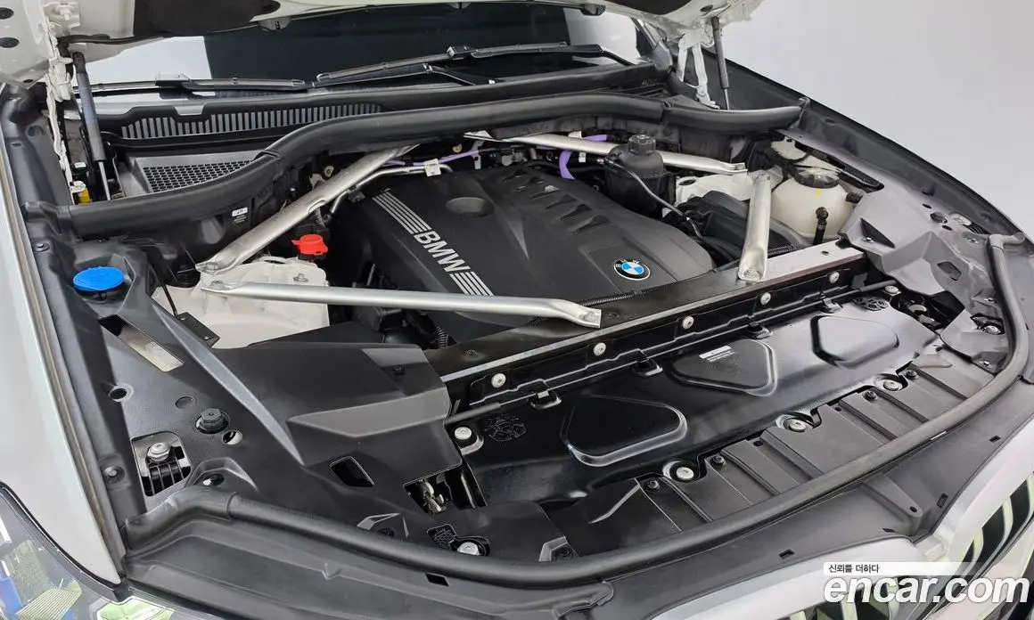 BMW X6 2023 3.0 автомат (гидро), фото 6