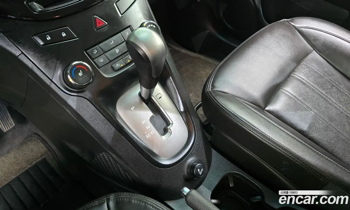 Chevrolet Orlando 2012 2.0 автомат (гидро), фото 9