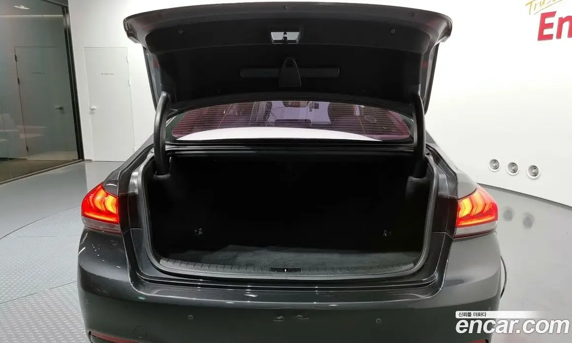 Genesis G80 2018 3.3 автомат (гидро), фото 20 Genesis G80 2018 3.3 автомат (гидро), фото 20