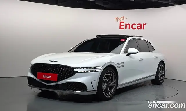 Genesis G90, 2023, 50 358 км