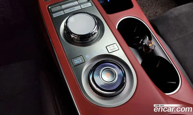 Genesis GV70 2022 2.5 автомат (гидро), миниатюра 9 Genesis GV70 2022 2.5 автомат (гидро), миниатюра 9