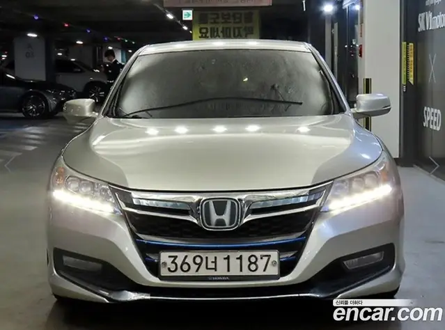 Honda Accord 2014 2.0 автомат (гидро), миниатюра 2