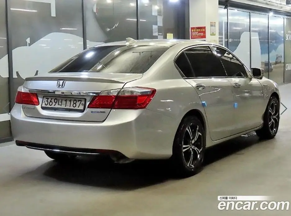 Honda Accord 2014 2.0 автомат (гидро), фото 4