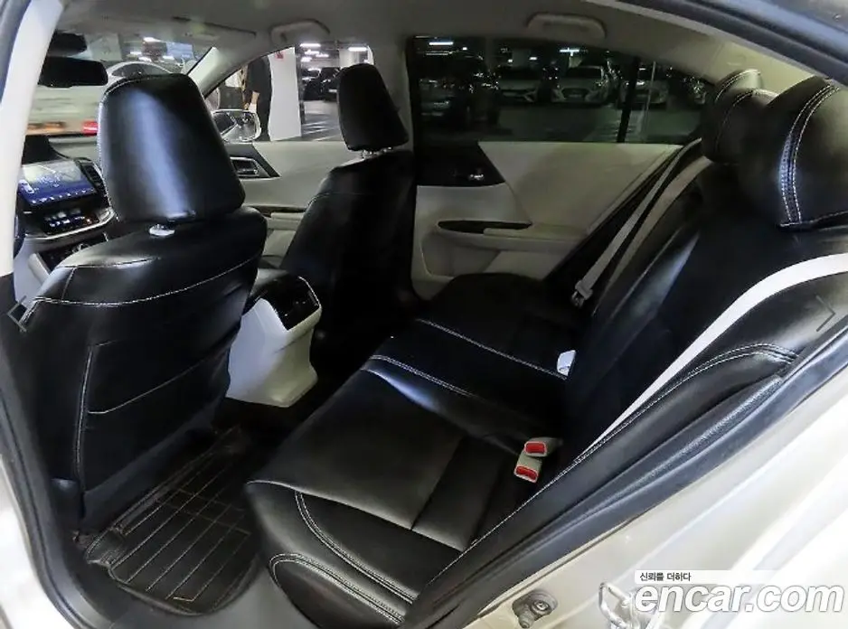 Honda Accord 2014 2.0 автомат (гидро), фото 7