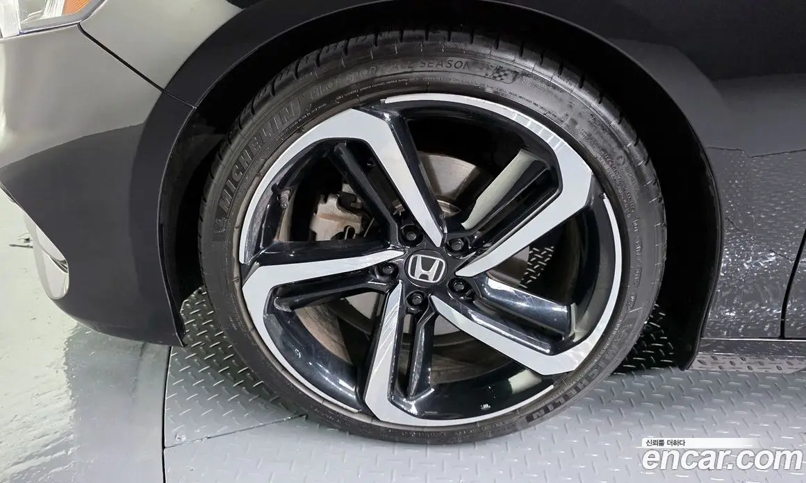 Honda Accord 2018 2.0 автомат (гидро), фото 5 Honda Accord 2018 2.0 автомат (гидро), фото 5
