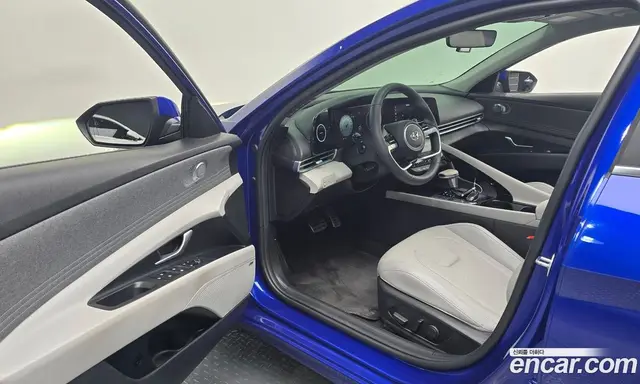 Hyundai Avante 2022 1.6 автомат (гидро), миниатюра 10 Hyundai Avante 2022 1.6 автомат (гидро), миниатюра 10