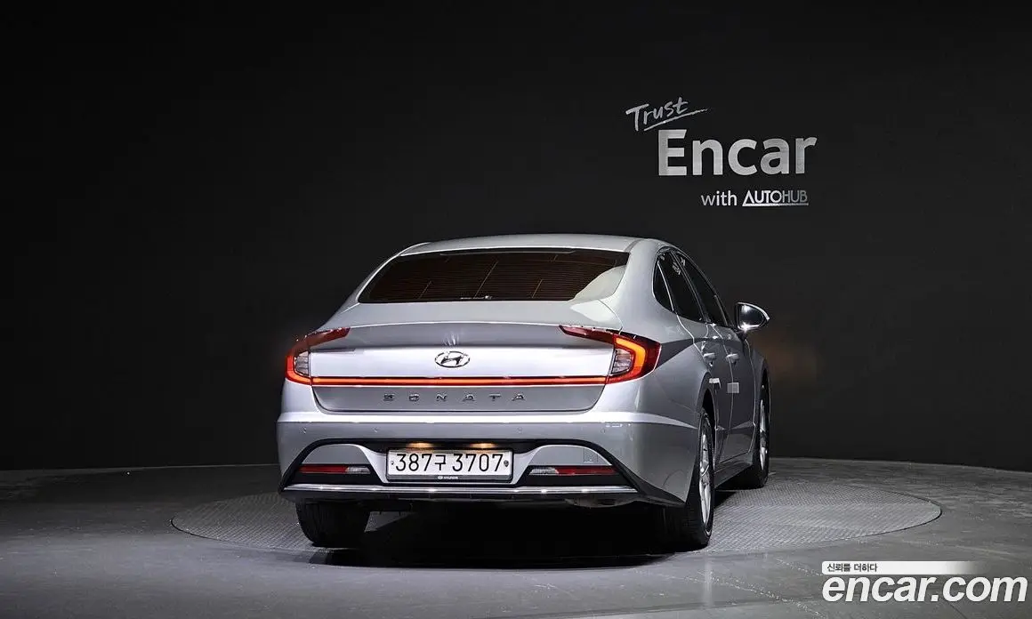 Hyundai Sonata 2019 2.0 автомат (гидро), фото 4 Hyundai Sonata 2019 2.0 автомат (гидро), фото 4
