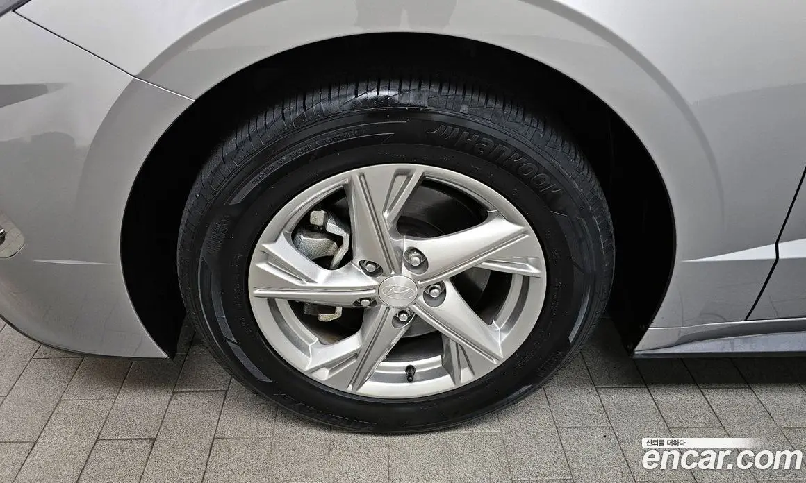 Hyundai Sonata 2019 2.0 автомат (гидро), фото 5 Hyundai Sonata 2019 2.0 автомат (гидро), фото 5