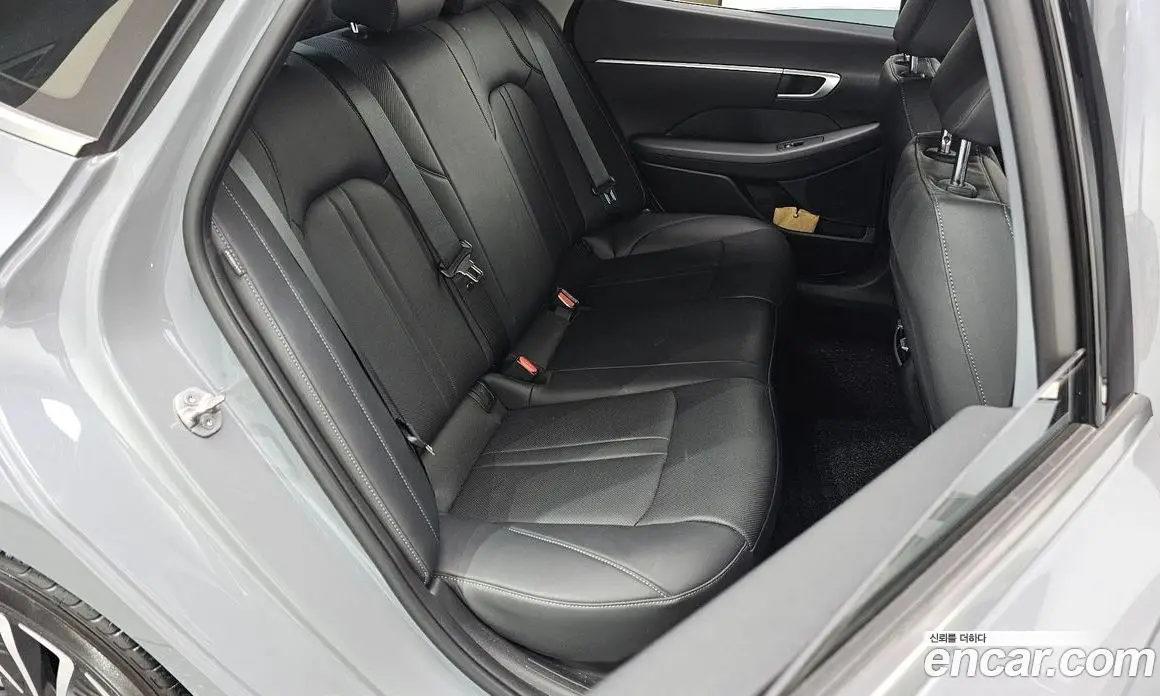Hyundai Sonata 2023 2.0 автомат (гидро), фото 12