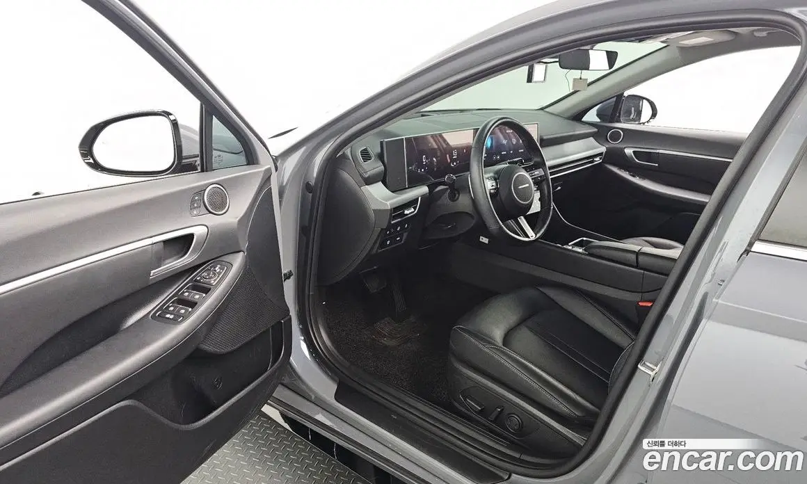 Hyundai Sonata 2023 2.0 автомат (гидро), фото 10