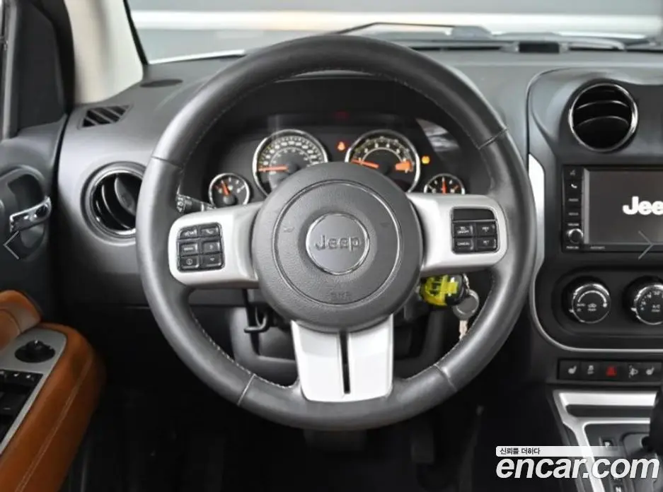 Jeep Compass 2014 2.4 автомат (гидро), фото 13 Jeep Compass 2014 2.4 автомат (гидро), фото 13