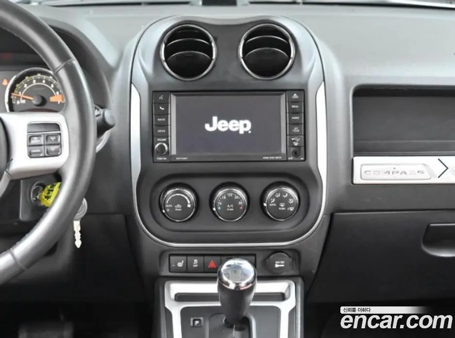 Jeep Compass 2014 2.4 автомат (гидро), фото 14 Jeep Compass 2014 2.4 автомат (гидро), фото 14