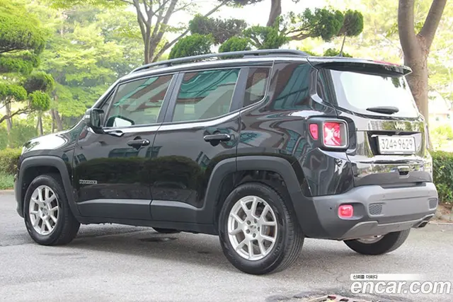 Jeep Renegade 2019 2.4 автомат (гидро), миниатюра 7 Jeep Renegade 2019 2.4 автомат (гидро), миниатюра 7