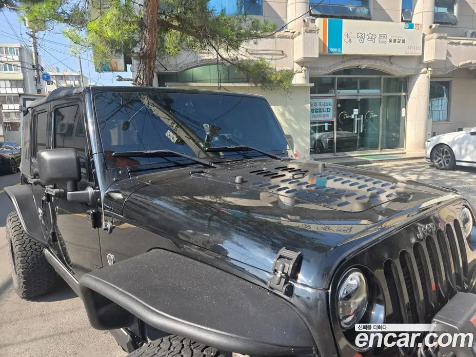 Jeep Wrangler 2011 2.8 автомат (гидро), фото 1 Jeep Wrangler 2011 2.8 автомат (гидро), фото 1
