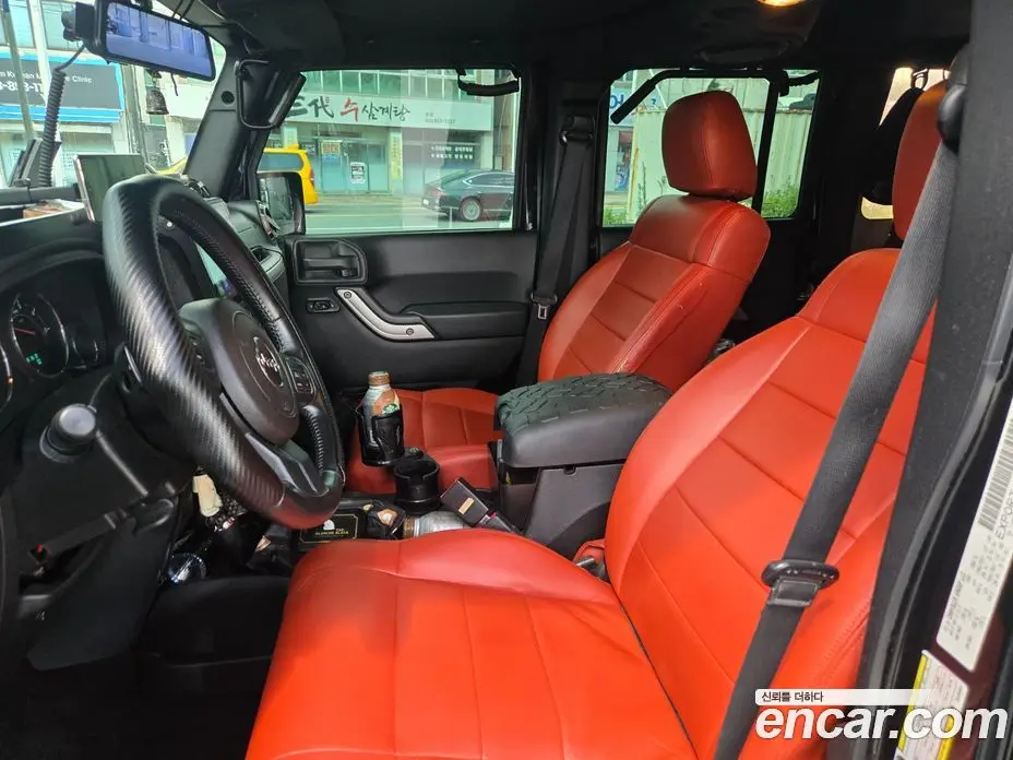 Jeep Wrangler 2011 2.8 автомат (гидро), фото 15 Jeep Wrangler 2011 2.8 автомат (гидро), фото 15
