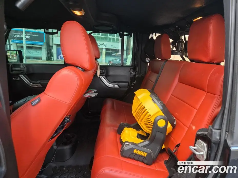 Jeep Wrangler 2011 2.8 автомат (гидро), фото 16 Jeep Wrangler 2011 2.8 автомат (гидро), фото 16