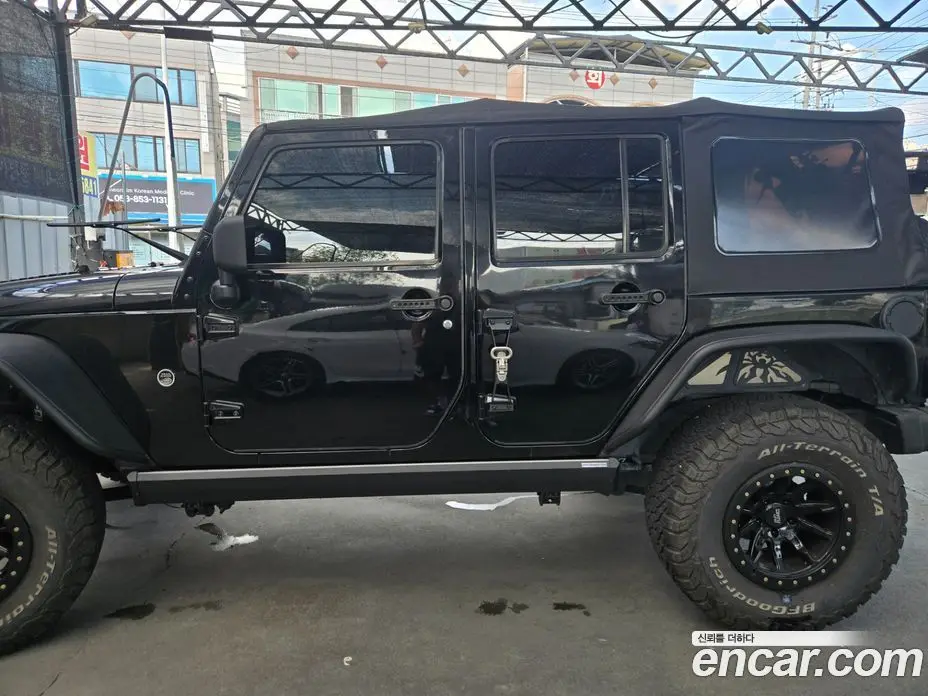 Jeep Wrangler 2011 2.8 автомат (гидро), фото 5 Jeep Wrangler 2011 2.8 автомат (гидро), фото 5