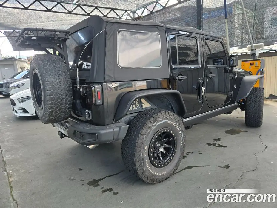 Jeep Wrangler 2011 2.8 автомат (гидро), фото 7 Jeep Wrangler 2011 2.8 автомат (гидро), фото 7