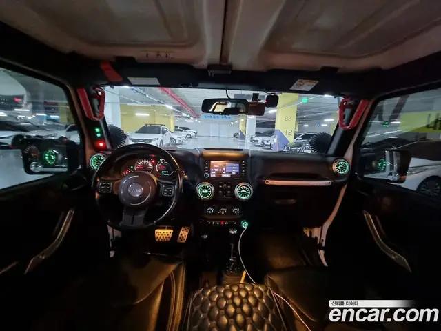 Jeep Wrangler 2017 3.6 автомат (гидро), миниатюра 12