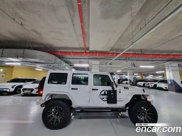 Jeep Wrangler 2017 3.6 автомат (гидро), миниатюра 4