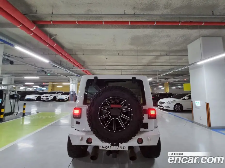 Jeep Wrangler 2017 3.6 автомат (гидро), фото 6