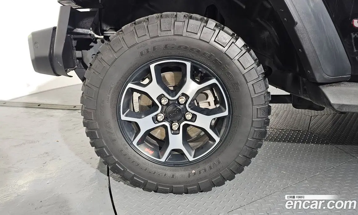 Jeep Wrangler 2022 2.0 автомат (гидро), фото 5 Jeep Wrangler 2022 2.0 автомат (гидро), фото 5
