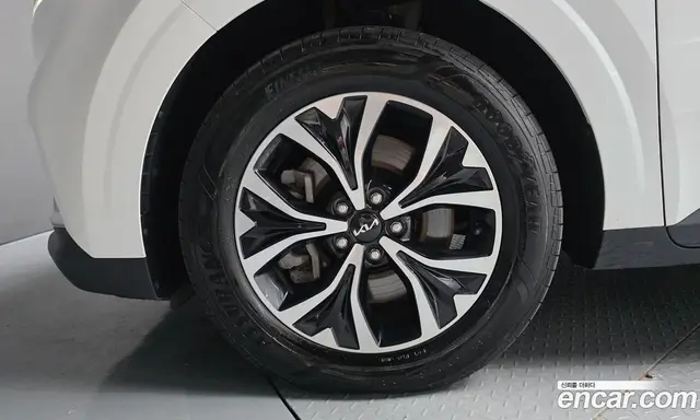 Kia Carnival 2022 3.5 автомат (гидро), миниатюра 5