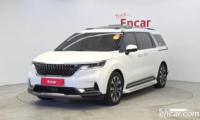 Kia Carnival, 2023, 24 277 км