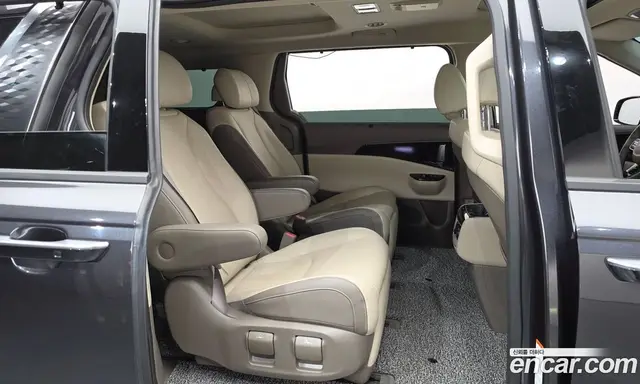 Kia Carnival 2023 2.2 автомат (гидро), миниатюра 12